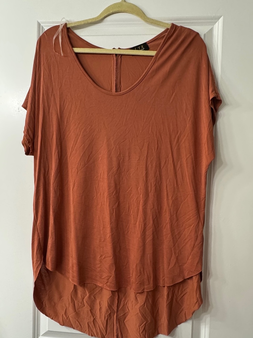 Soft Scoop Neck High-Low Top in Rust